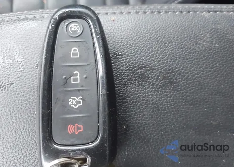 2019 Ford Escape Titanium из США, поврежденный, VIN 1FMCU9J93KUA28997